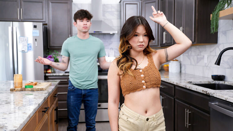 Bratty Sis - Lulu Chu - Enzo East - I Woke Up In My Stepbros Bed - S42:E2 / 14.08.2026