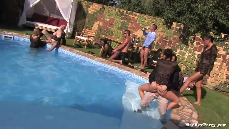 Tainster - Jasmine Black - Jasmine Black In Pool Vol. 4 Part 2 / 23.03.2021