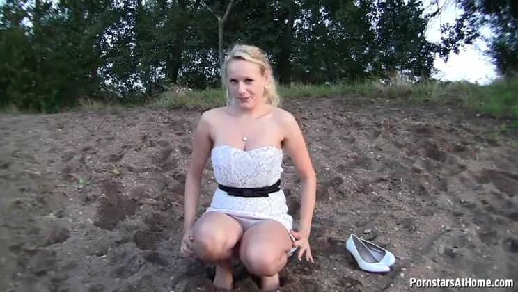 Tainster - Welli - Wellis Riverside Piss Romp / 08.04.2021
